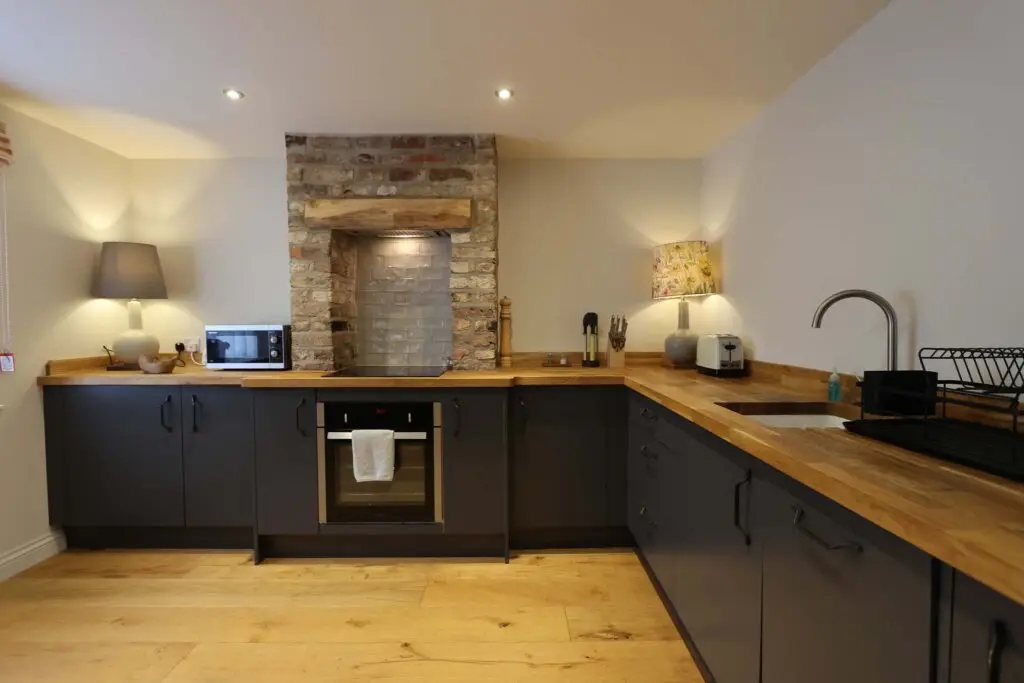 The perfect place to prepare your picnic or cook an evening meal